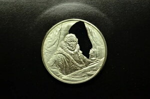 �����u�����g�̓V�˂ɂ��925�V���o�[�̉~�`���_���u�������X�g�����g�̐����҂̏ё���v