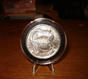 THE KRAKEN - 2�I���X �V���o�[ UHR ���E���h - �v���C�x�[�^�[�V���[�Y - �J�v�Z��