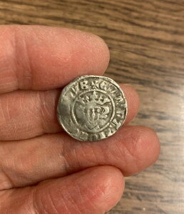 エドワード1世(1272-1307)。銀ペニー。ニューカッスル造幣局。希少。