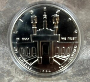 1984-P �I�����s�b�N �A���N �V���o�[ �h�� �č������ǋL�O 1 �h��