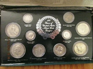 100Nɂ킽AJŐ݂̃fUCA{Ƀj[Nȃv[e[V