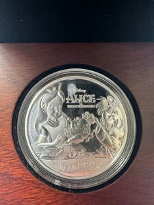 2016N jEG fBYj[ svc̍̃AX 65NLO 1IX .999 Vo[RC