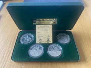 1980N}EXNIsbN Vo[v[tNE4Zbg 24105