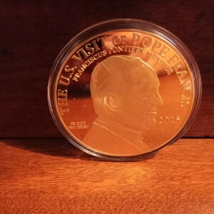 2015年アメリカ造幣局発行 フランシスコ教皇米国訪問記念 24金メッキ 超大型コイン