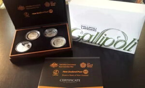 �K���|���㗤���100���N�L�O 2015�N ��݃v���[�t4���Z�b�g�i���E�Ӓ菑�t���j