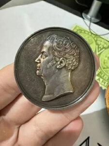 1840�N�t���[�h���q�E���B���w����3���L�O�⃁�_���B45mm�A51g�B