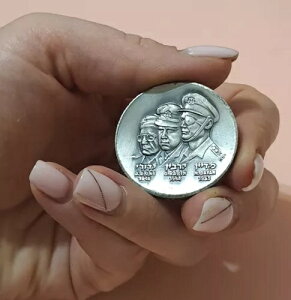 1948-1967 GT̐킢 ⃁_ / ENCiƂ̋Ȃ