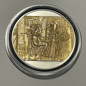 �t�@���I�E�c�^���J�[�����Ɖ��� ���݂ƃX�^�[�����O�V���o�[�̃R�C���̉~�`���_�� �c�^���J�[������