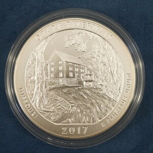 2017�N �A�����J�E�U�E�r���[�e�B�t���E�I�U�[�N�E���o�[�E�F�C�Y 5�I���X �V���o�[�R�C�� OGP - �č���������