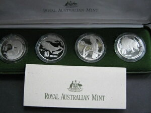 I[XgA 1995-1998 PIEDFORT Vo[ v[t I[XgA̐Ŋ뜜 10hZbg