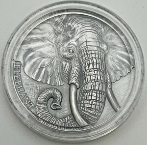 J[ 2023 2IX AeB[Ndグ Vo[ 2000t ۂ̕\ 쐶