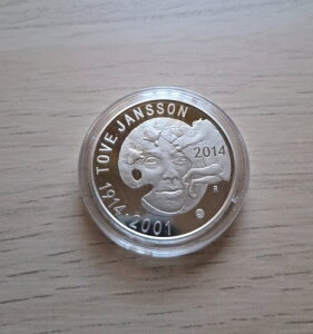 �t�B�������h 20 ���[�� 2014�A�K���X�{�b�N�X����A�V���o�[�v���[�t�A�g�[�x�E�����\��