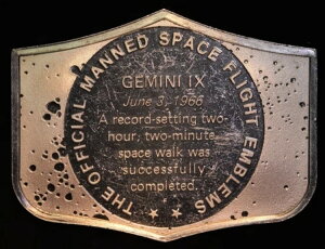 1966N WF~j9 AJOLlFVjs 925Vo[ Eho[ C4077