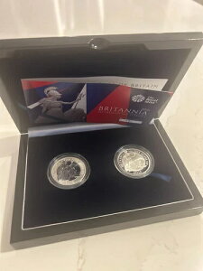 2016�N �p�� �V���o�[ �u���^�j�A �R�C�� 2���Z�b�g: �v���[�t & ���o�[�X �v���[�t (���ACOA�AOGP�t��)