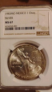 1983�N Mo. 1�I���X �V���o�[ ���x���^�b�h Ms. 67 NGC ���ɃV���[�v�ȃz���C�g