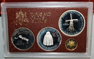 1977N ^[NXEJCRX ݁E݃v[t4ZbgiEӒ菑tj