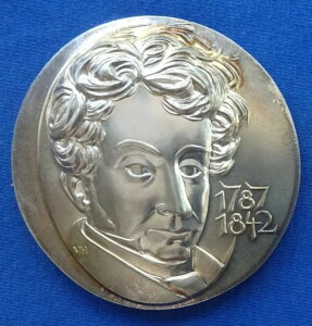 �r�N�^�[�E�n�X�^�[�E�V�����p���E���C�i���[�E�P�X���[�ɂ��2001�N�G�X�����Q���t�@�C���V���o�[���_�� -