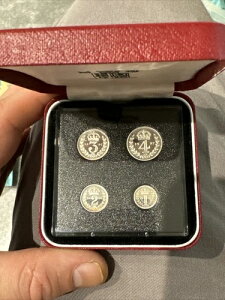 英国エリザベス2世記念 1997年 プルーフ 聖別金貨 銀貨 4-1 未開封 (19681)