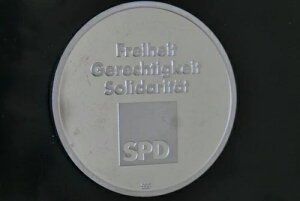 󏭂ȃB[Eug_SPDo[̍ōh_