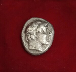 CIjABRtHBIO5IhN}d݁BA|̒GՂ̌jiCL[Yj