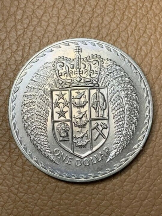 楽天市場】ニュージーランド エリザベス2世 1ドル硬貨。美しいコイン 