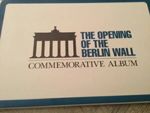 ベルリンの壁開放記念アルバム 認定切手&コイン2枚
