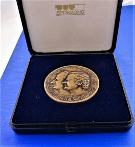 XEF[fJ[16OX^tEVBA܂̃xM[KA_ a45.0mm 55.75g