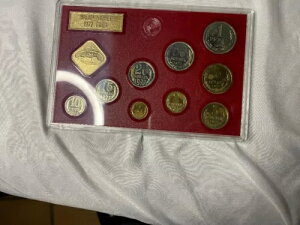 1977N VA \A v[t^ ʃRC 9ZbgijO[hǁj