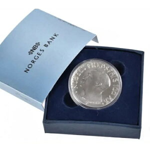 mEF[ 100N[l  v[t 2001N AtbhEm[xa ƕiؖt