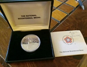 200NLOi1776-1976j␻LO_iƃptbgtj