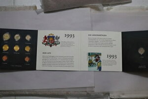 ?? ???? grAǔs1990N㏉̃RCZbgƃtH_[B79胉grAd1