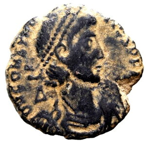 RX^eBEX2̌Ƀf^܂ꂽ󏭂ȍiB337-361NB? Centenionalis Roman