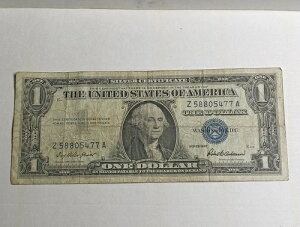 󏭂1957N1hu[V[⌔Aj[N8̃yAƍ̍v