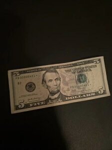 希少な5ドル紙幣☆STAR☆ NOTEシリーズ 2017A。状態良好。写真をご覧ください!