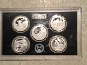 2016�N-S �A�����J�E�U�E�r���[�e�B�t�� �V���o�[ �N�H�[�^�[ �v���[�t �Z�b�g �R�C�� �J���o�[�����h �M���b�v