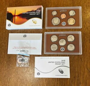 2019�N�č������ǔ��s�v���[�t�Z�b�g�i������A�Z���g�d�ݕt���j