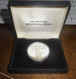 200NLOi1776-1976j␻LO_iƃptbgtj