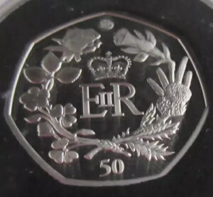 2022N p70NLO ݃v[t 50yX NAfBXvCP[X