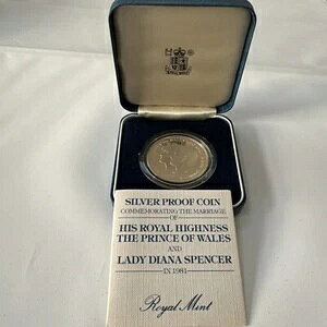 1981N Vo[v[t EF[Ycqƃ_CAi BOX + COA C~g