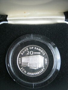 �U���r�A 1985�N 20���O�E�F��� �v���[�t�R�C�� �`�U���r�A��s20���N�L�O�`�P�[�X����