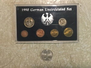 1990N hCc UNC Zbg 6 hCcʃZbg & Vo[ 5 }[N 1972 G bg