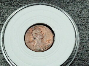 1984N D ʓJ[ԒFg[1Zgyj[