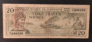 �j���[�w�u���f�B�[�Y�����̔��ɒ����� 1944 �N�^�O���[�� 20 �t�������� KM712!