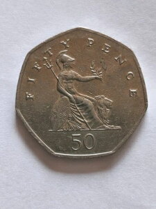 50�y���X�d�݁A�G���U�x�X2�������B2001�N�A�󏭂ȃR���N�^�[�Y�A�C�e��