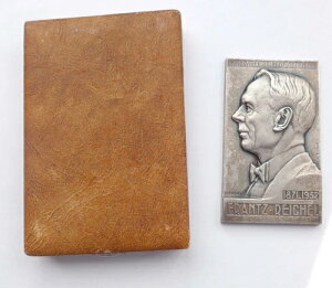 tcECqF z A[fR 1932N P[X Ɋ