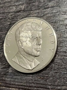 1973N WEFEPlfB v[t tN~g 2IX X^[OVo[ _RC E1732