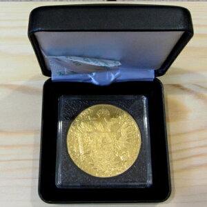 I[XgAnK[鍑̋4hDJ[gAxxbg̃fBXvC{bNXA