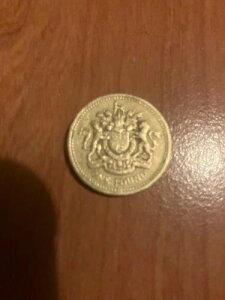 1983N p 1|h GUxX2 42NLOd݁c󏭁AGNZgO[h