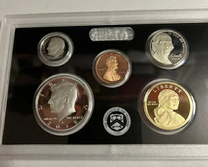 2019 Vo[ USA v[tZbg COAƃ{bNXt̔ɔZbg ɓKĂ܂