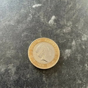 �󏭂�2�|���h�d�݁B���ɋt���܂̕��������܂�Ă���B2015�N�B��ꎟ���E��� 1914-1918�N